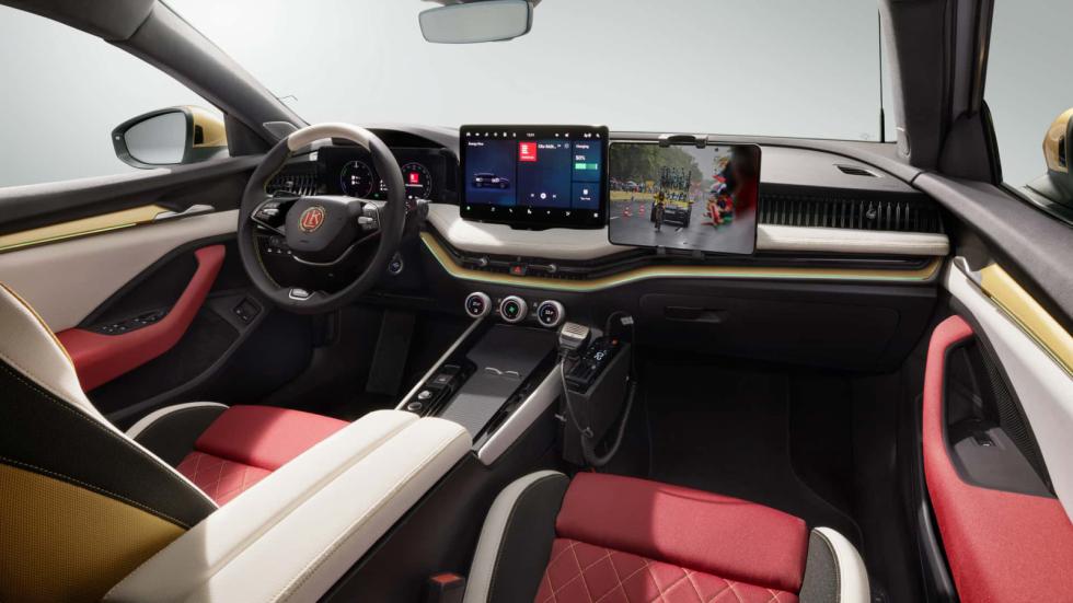 Το Skoda Superb έγινε Pick-up με περίεργη πίσω πόρτα!